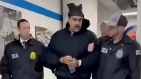 Trung Quốc kêu gọi Mỹ đảm bảo an toàn cho ông Maduro